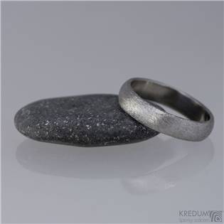 Dámský kovaný ocelový prsten Klasik broušený