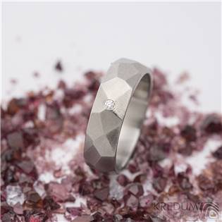Dámský kovaný ocelový prsten Rock matný, diamant 1.5 mm