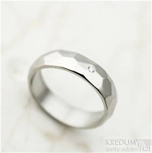 Dámský ocelový snubní prsten Rock lesklý, diamant 2.0 mm