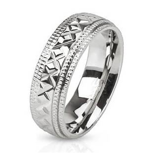 Ocelový prsten s křížkovým dekorem, vel. 57