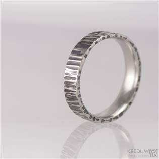 Pánský kovaný ocelový prsten Wood tmavý